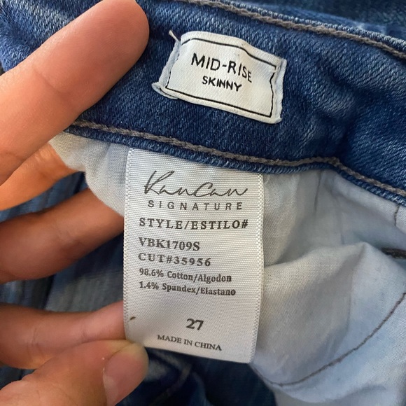 Mid-Rise Skinny Stretch Kancan - Picture 2 of 4